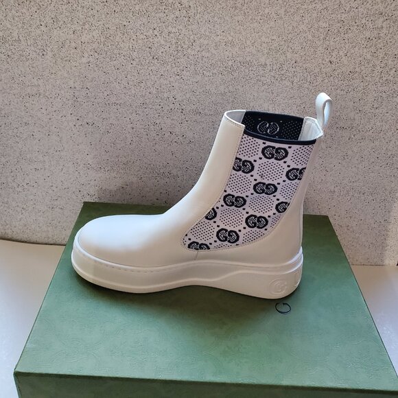 NIB Gucci Chelsea GG inlets white leather pull on booties IT 39 US 9 - Picture 3 of 7